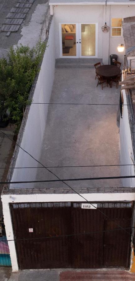 2 Br/ 1 Ba Home, Sleeps 10, 1 Min Walk To Rosarito Beach Exterior foto