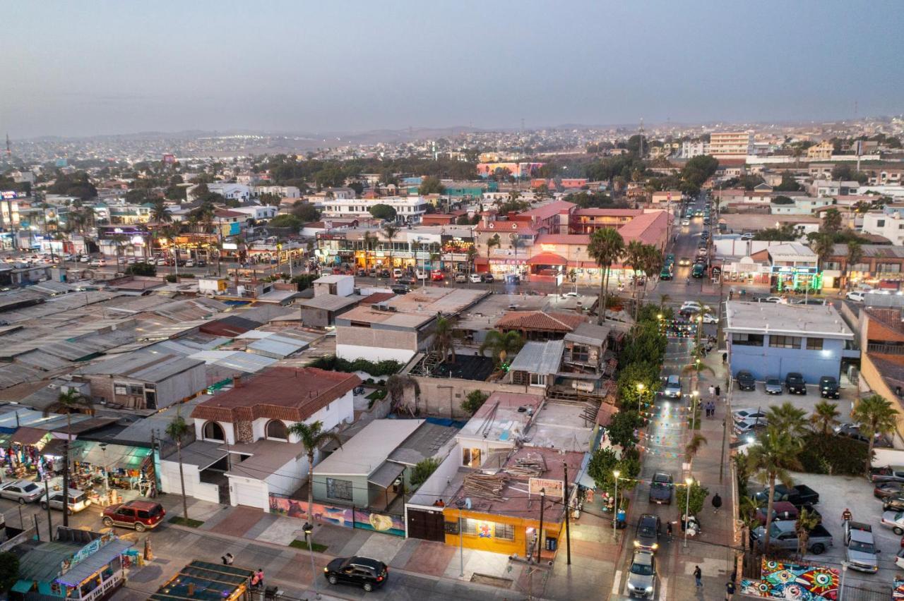 2 Br/ 1 Ba Home, Sleeps 10, 1 Min Walk To Rosarito Beach Exterior foto